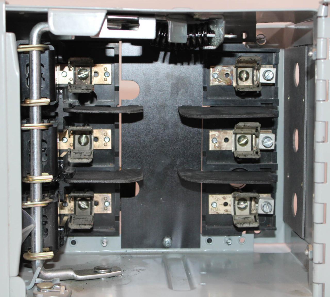 Siemens V7E3612 Fusible Twin Vacu-Break Switch 30A/60A 600V 3 Pole 3Ph Series A