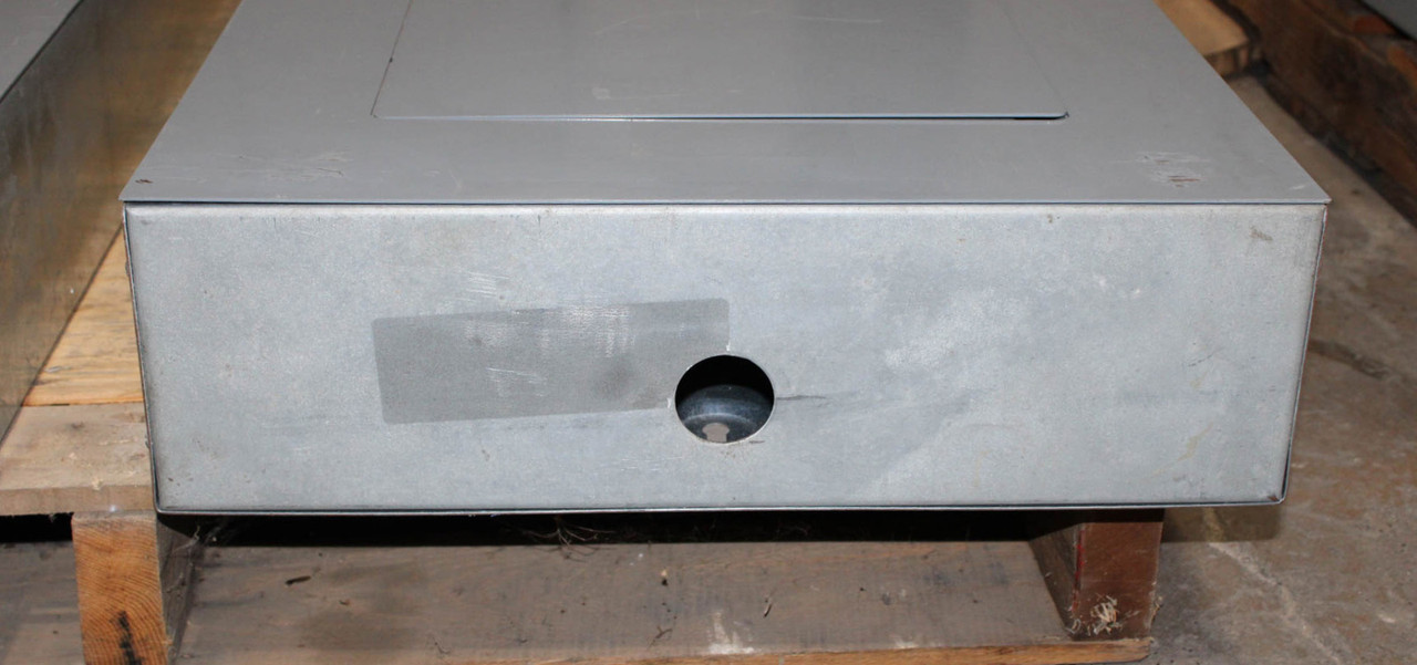 Square D NQ442L2 Panelboard 225A 240V 3PH 4W 42 Circuit Spaces Aluminum Bus Main Lugs NC44S Cover NEMA 1