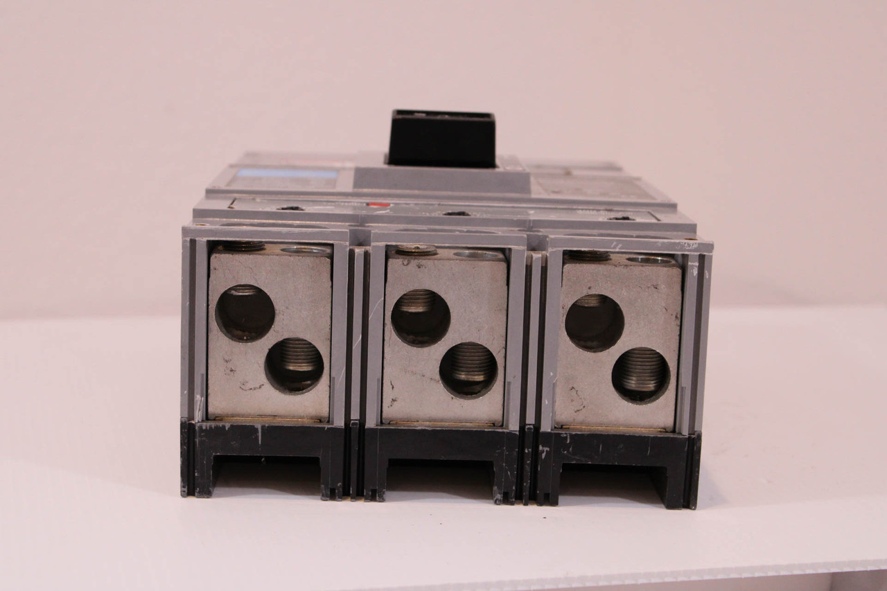 Siemens JXD63B250 Sentron Series Breaker 400A 600V Type JXD6-A 3P W/400A Trip Unit