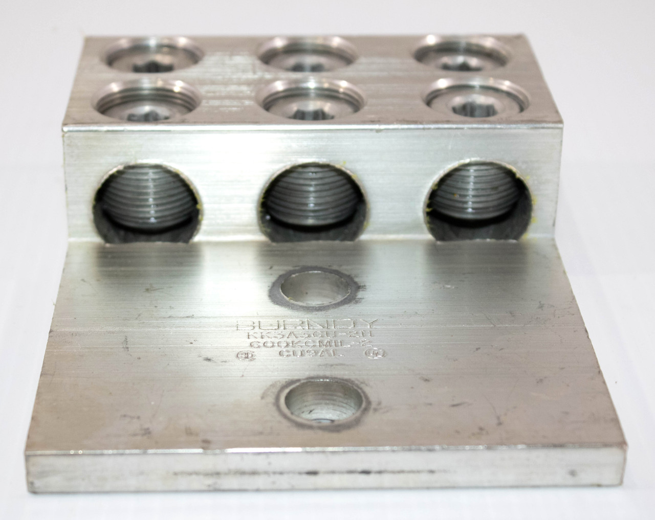 Burndy KK3A36U-2N Mechanical Lug 600KCMIL-2 3 Conductor 2-Hole 6 Screws