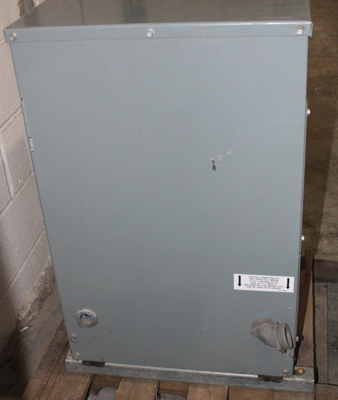 Square D 30T3HFISNL Transformer 30kVA PV 480V SV 208Y/120V 60Hz 3Ph