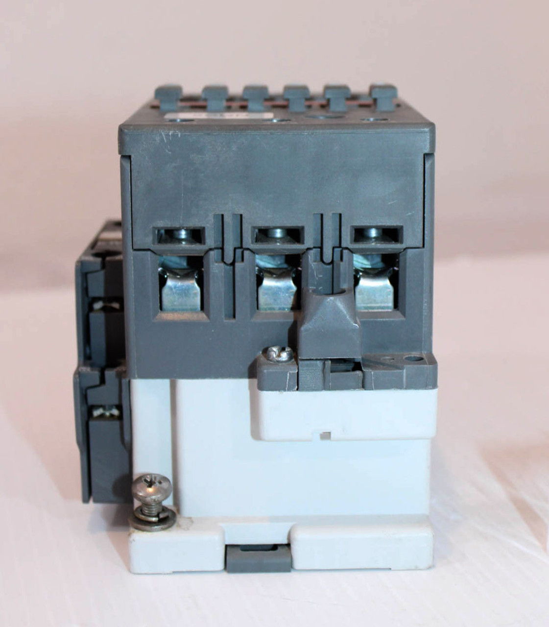 ABB AF50-30-11-72 Contactor 3P Coil 20-60VDC Type AF50 w/Auxiliary CAL5-11