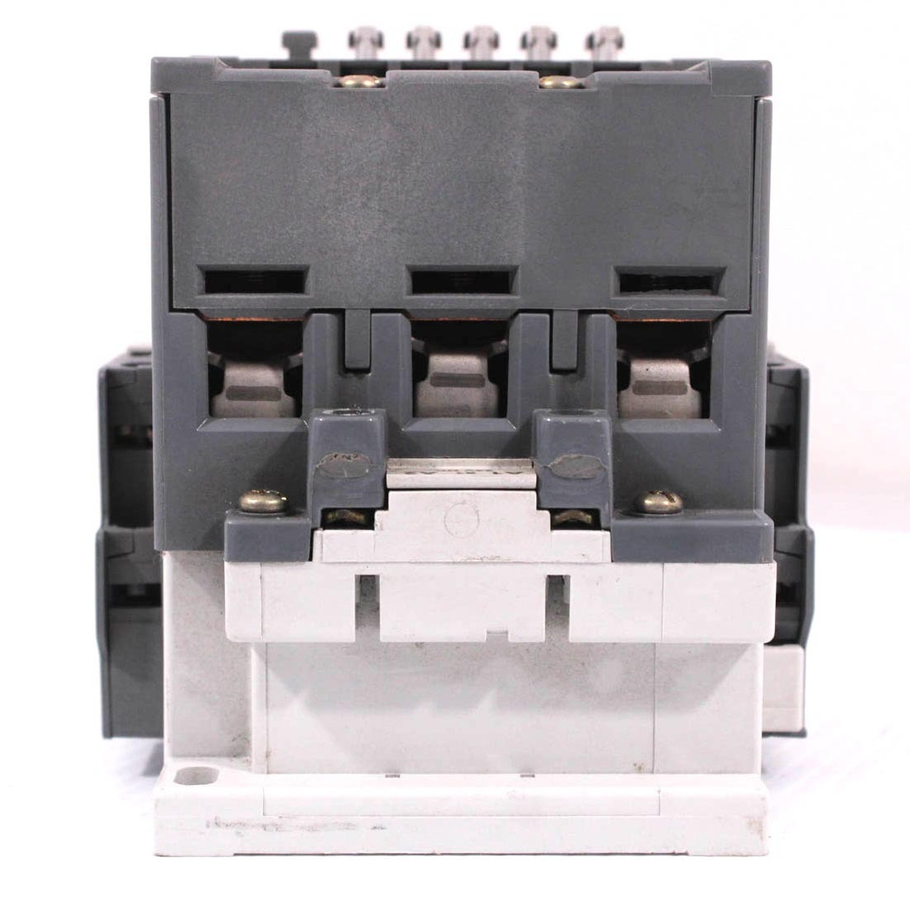 ABB AE130-30-11-81 Contactor | 24 V Coil | Includes CAL5-11 & CCL5-01 Auxiliary Contacts ABB AE130-30-11-81 Contactor | 24 V Coil | Includes CAL5-11 & CCL5-01 Auxiliary Contacts