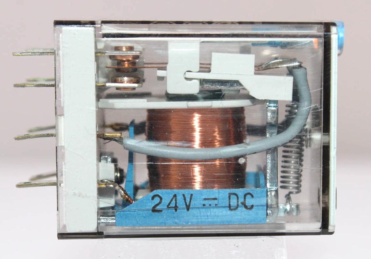 Finder 55.32.9.024.0040 Plug-In Relay DPDT 10A 250V 8 Pin Coil 24VDC