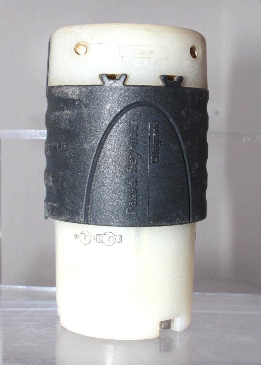 Legrand L630C Turn and Pull Connector 30A 250V