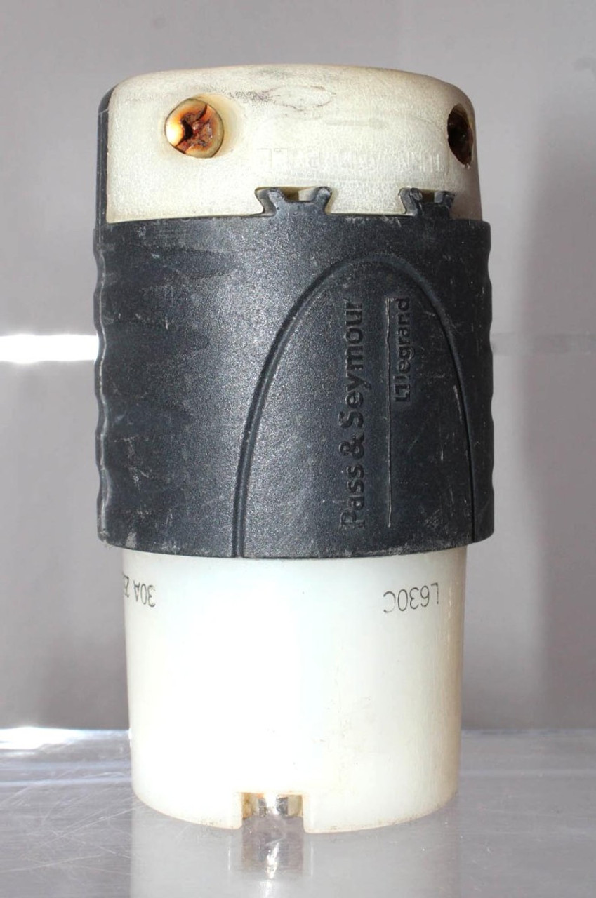 Legrand L630C Turn and Pull Connector 30A 250V