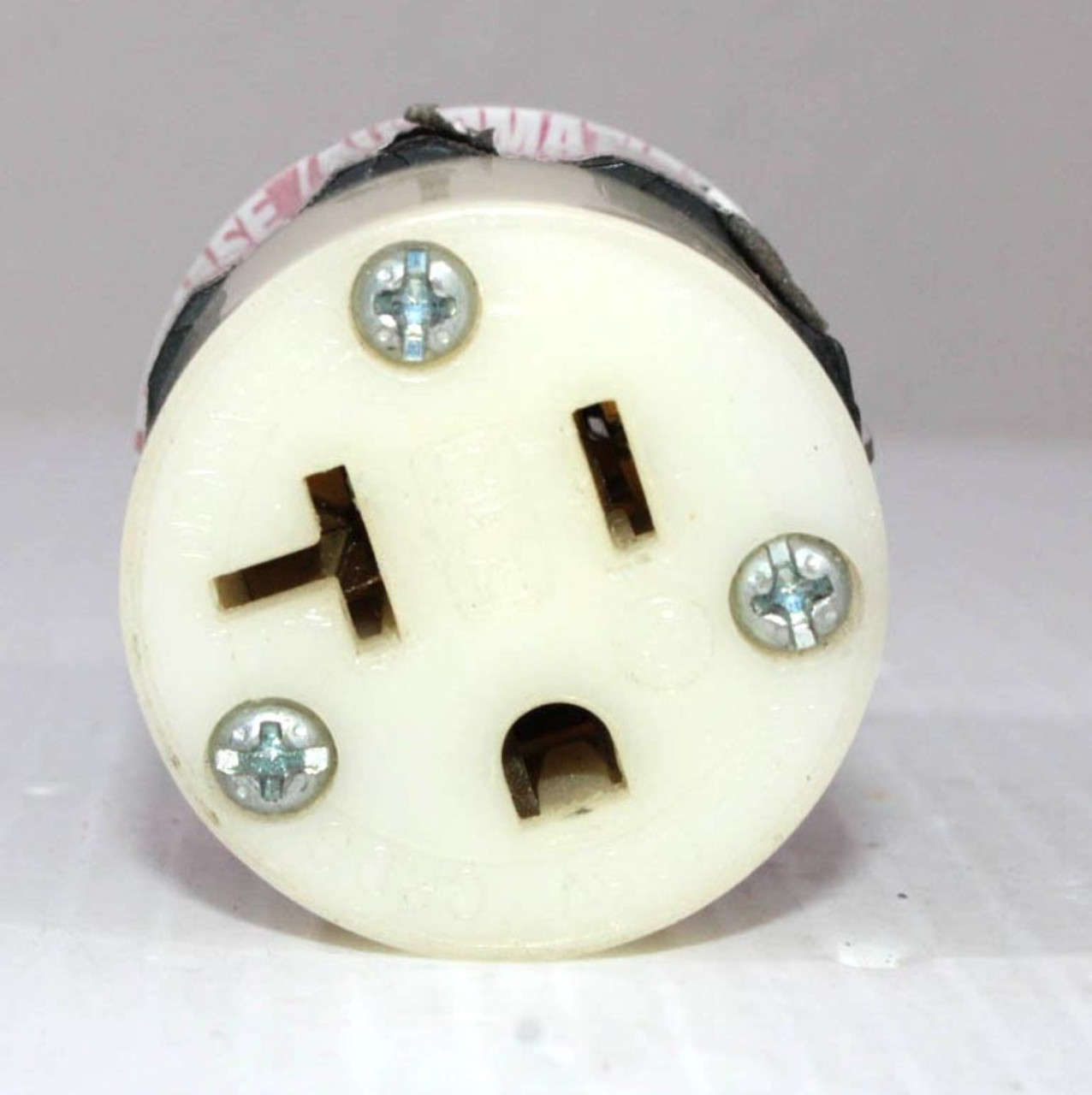 Leviton 5369-C Straight Blade Connector 20A 125V 2P 3W NEMA 5-20 Groundng Indus