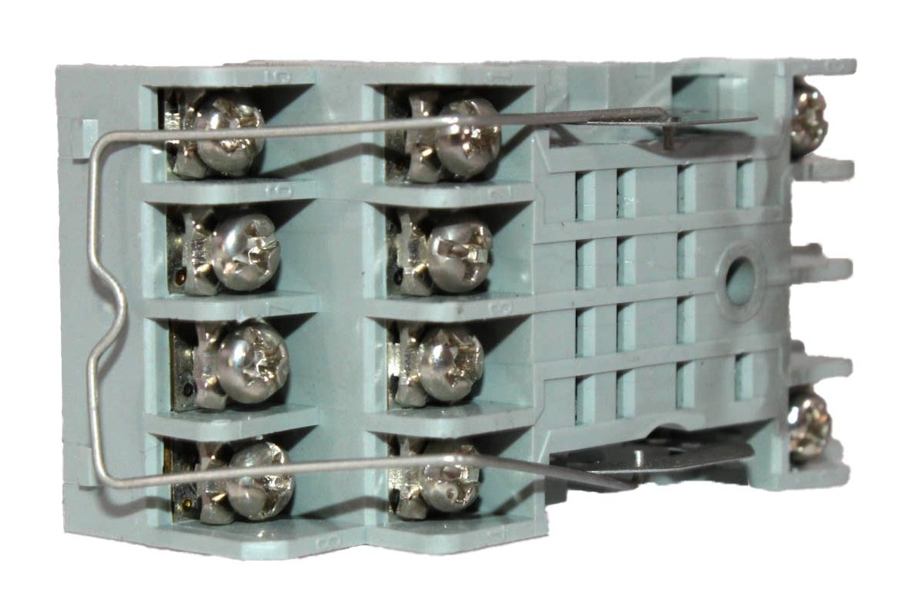 Idec SY4S-05 Plug-in Relay Base 300V 7A 14 Pin