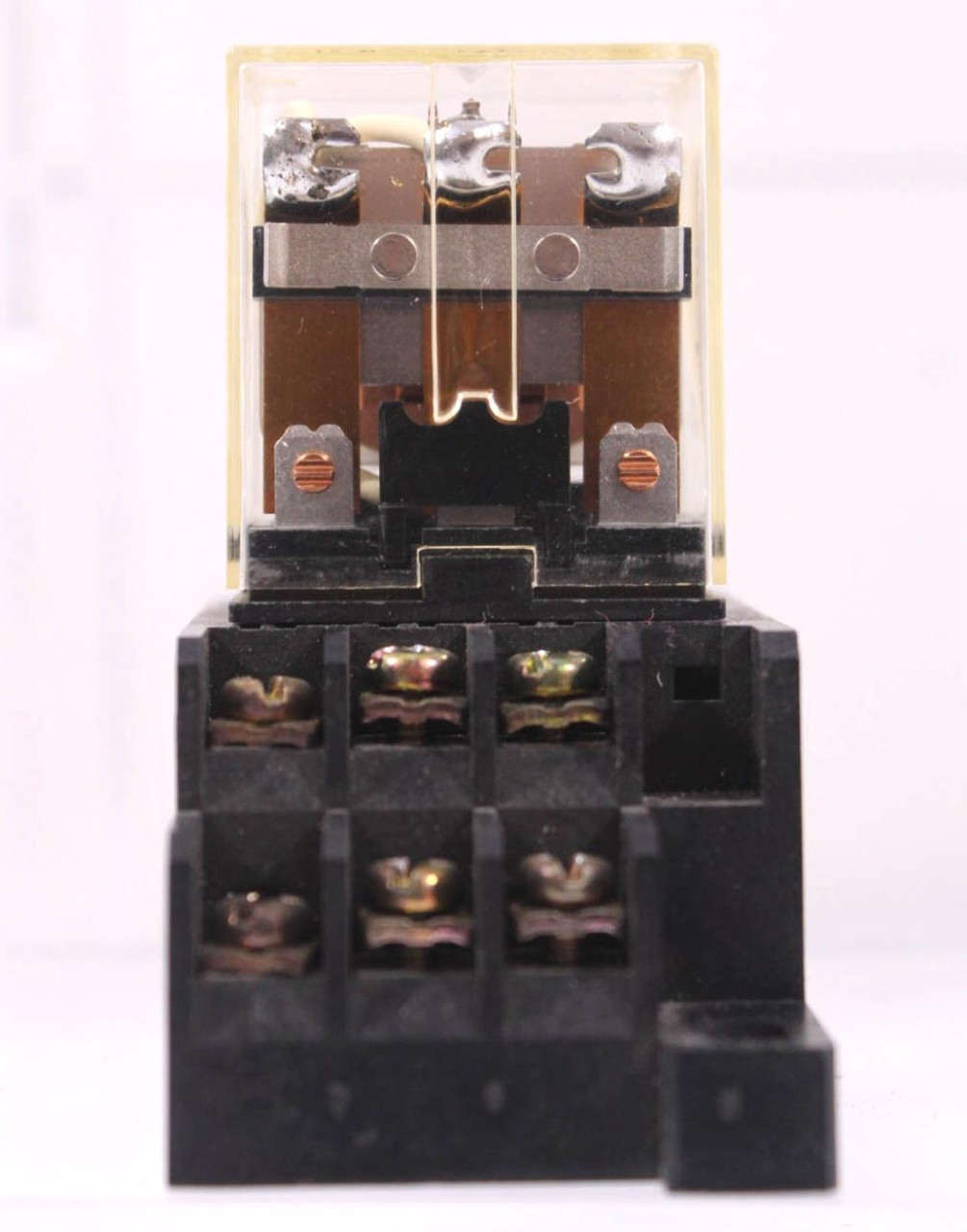 Omron LY3 Relay 10A 110V 3PDT Plug-in Terminal W/ Relay Socket