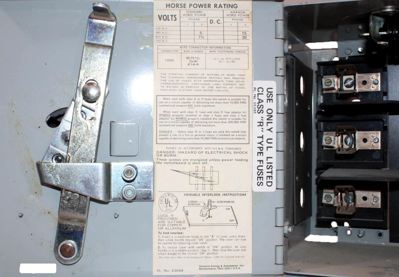 Siemens V7E3611 Fusible Twin Vacu-Break Switch 30A 600V 3 Poles 3 Phase Series A