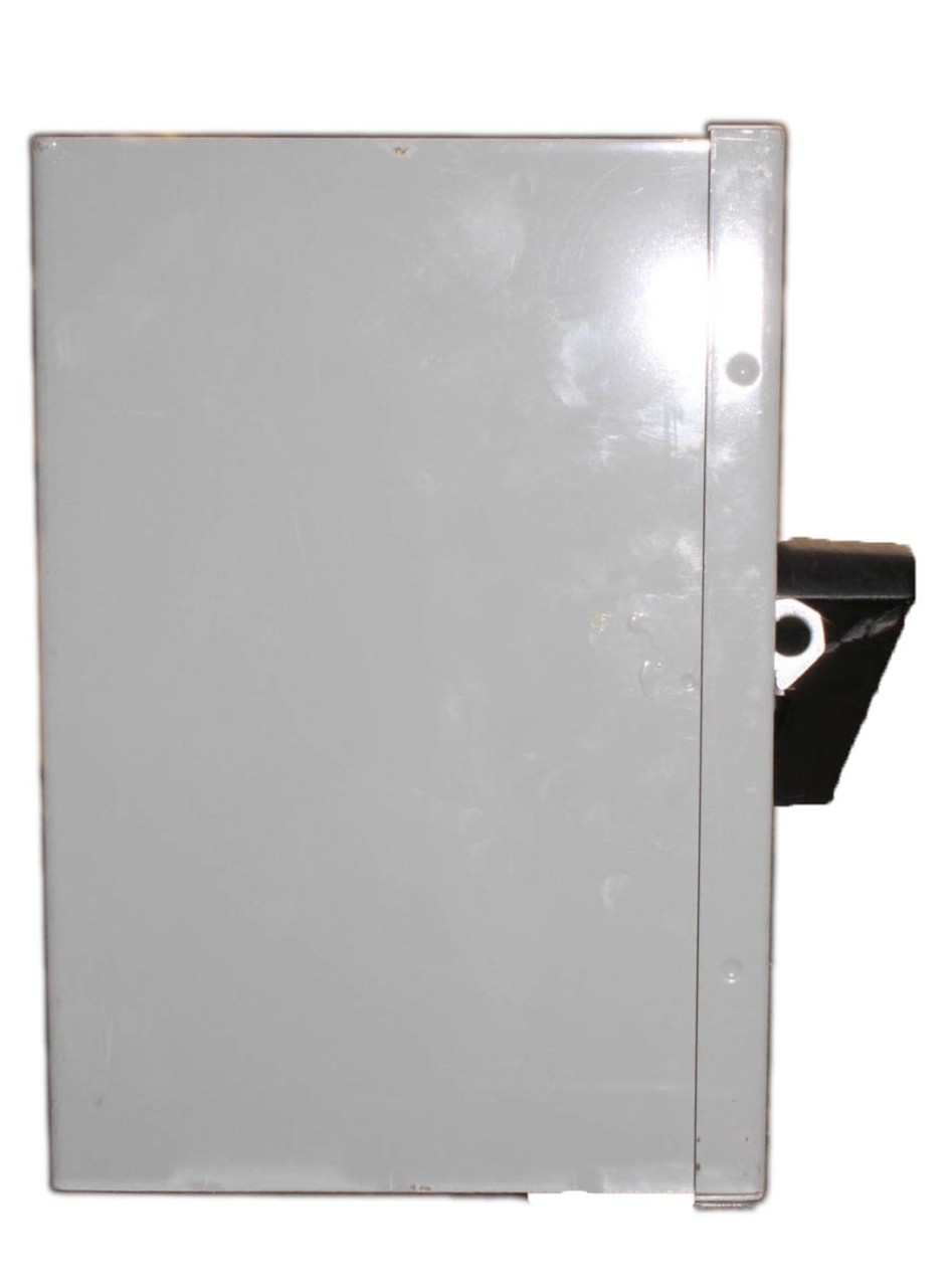 Siemens V7F3204 Vacu-Break Fusible Switch 200A 240V 3 Pole 3 Phase Series A