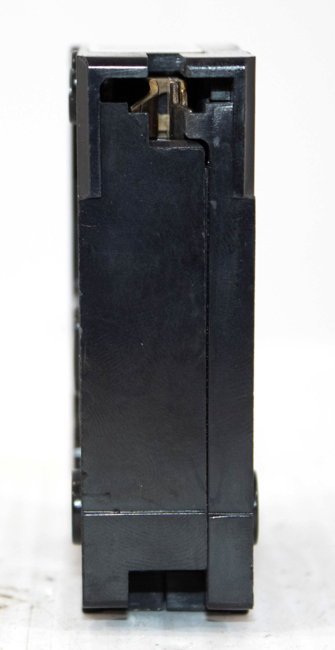 Cutler Hammer BR115 Breaker 15A 120/240V 1P 10kA Plug-In