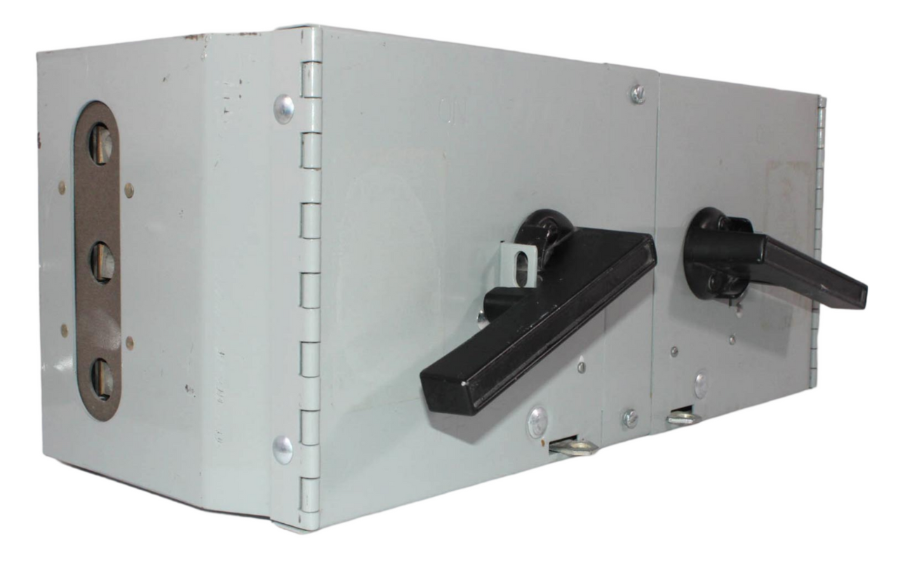 Siemens V7E3233 Fusible Twin Vacu Break Switch 100A 240V 3P 3PH Series A