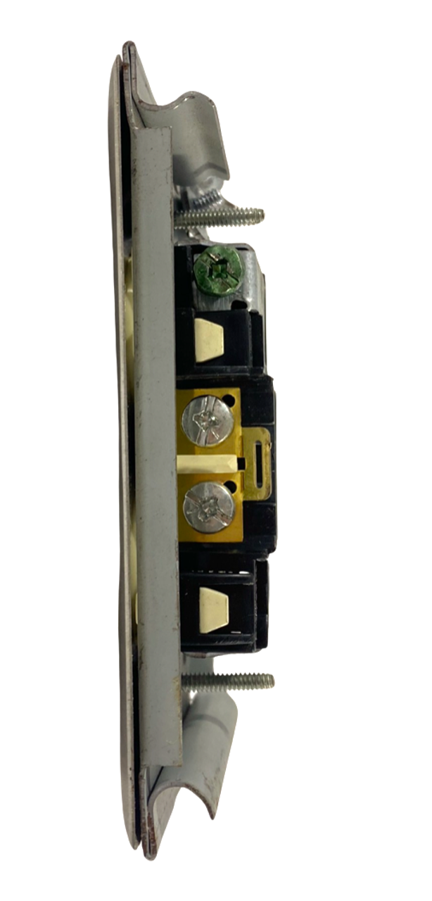 Hubbell HBL5352I Duplex Receptacle 20A 125V Ivory With Face Plate