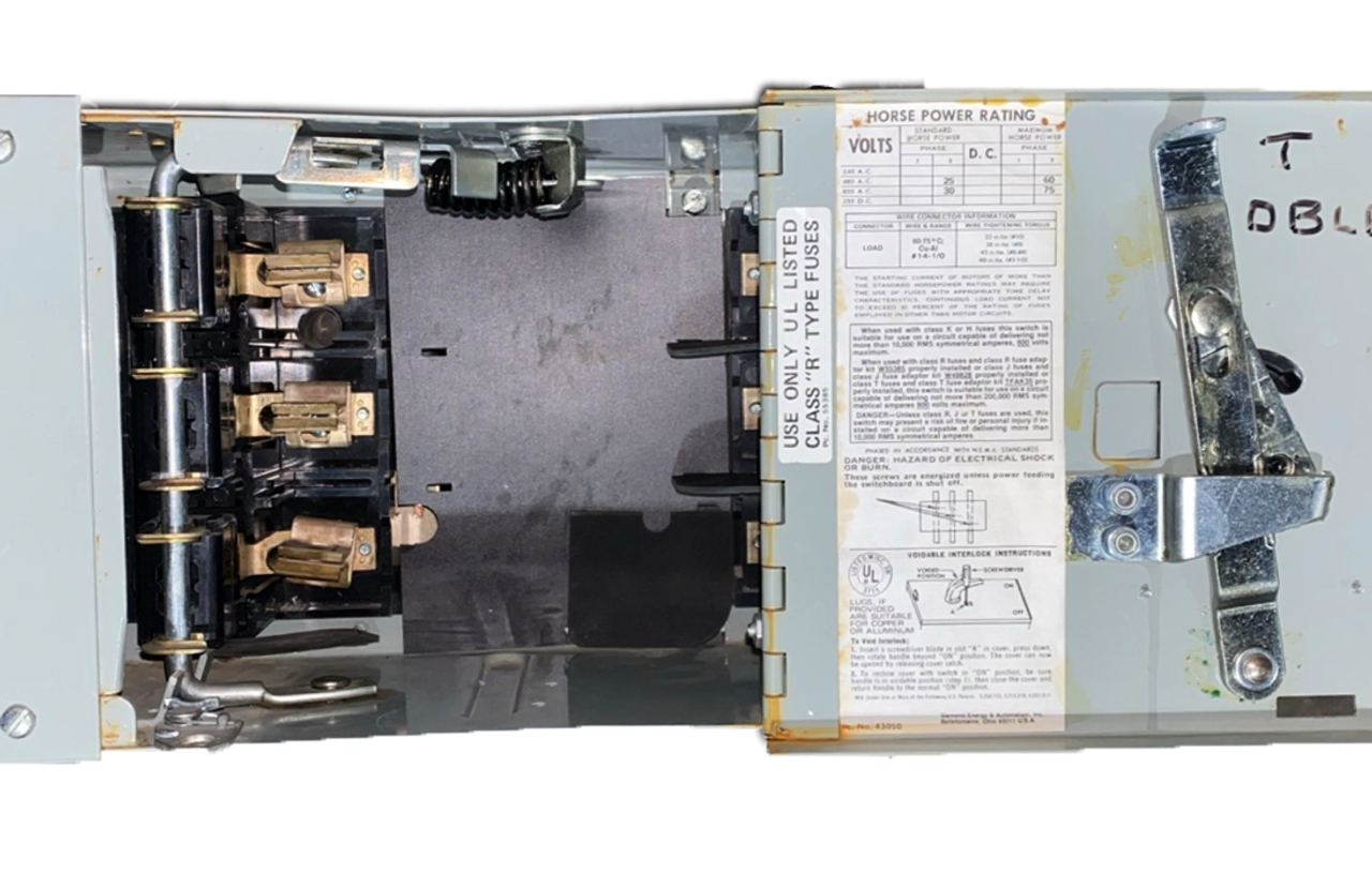 Siemens V7E3633 Fusible Twin Vacu-Break Switch 100A/100A 600V 3 P 3 PH Series A