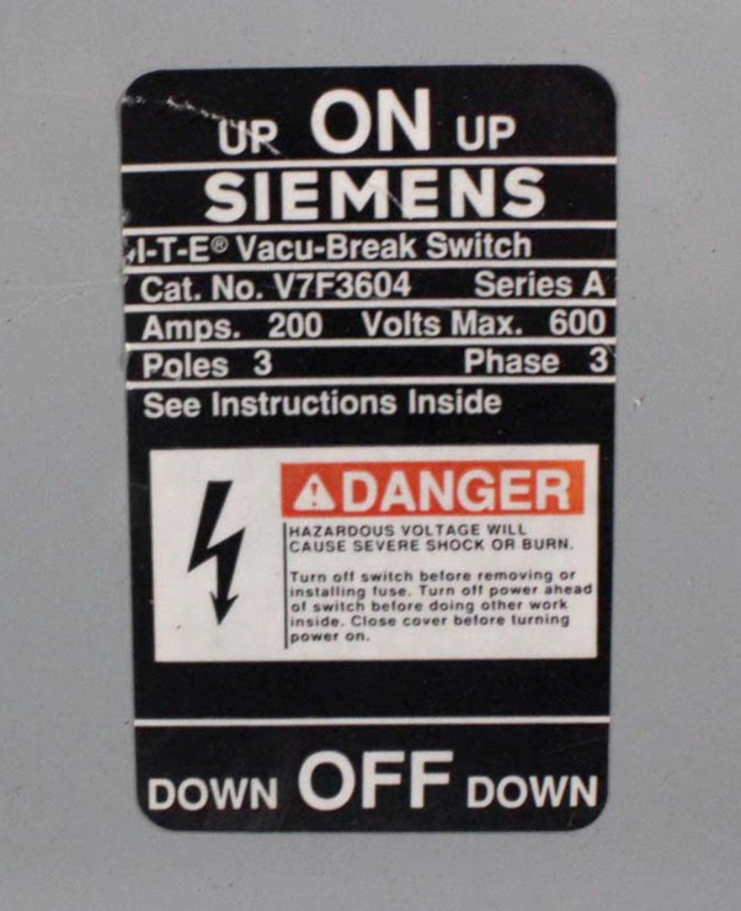 Siemens V7F3604 Vacu-Break Fusible Switch 200A 600V 3P 3PH Series A