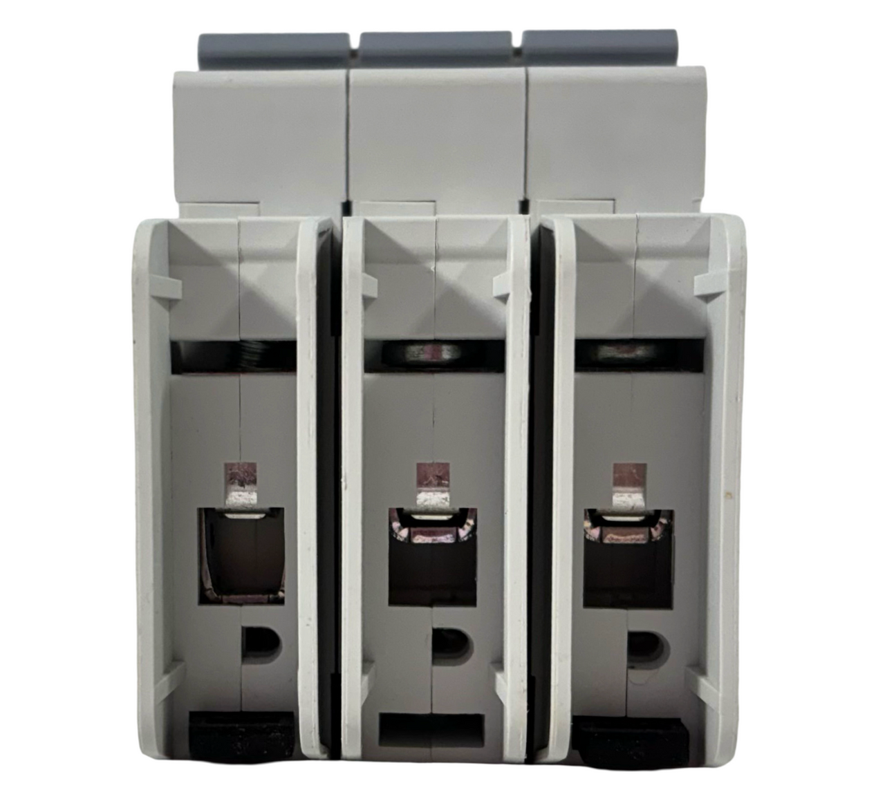 Eaton WMZT3D07 Circuit Breaker | 7A | 3-Pole | 480Y/277V | 10kA | D Curve | DIN Rail | Screw Terminals
