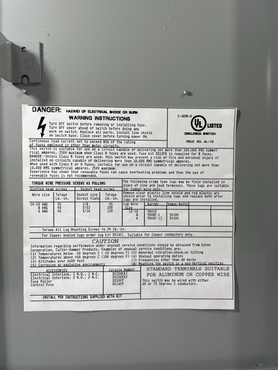 Eaton DH221FGK Safey Switch 30A 240V 2P 2W NEMA 1 Fusible W/O Neutral Class H