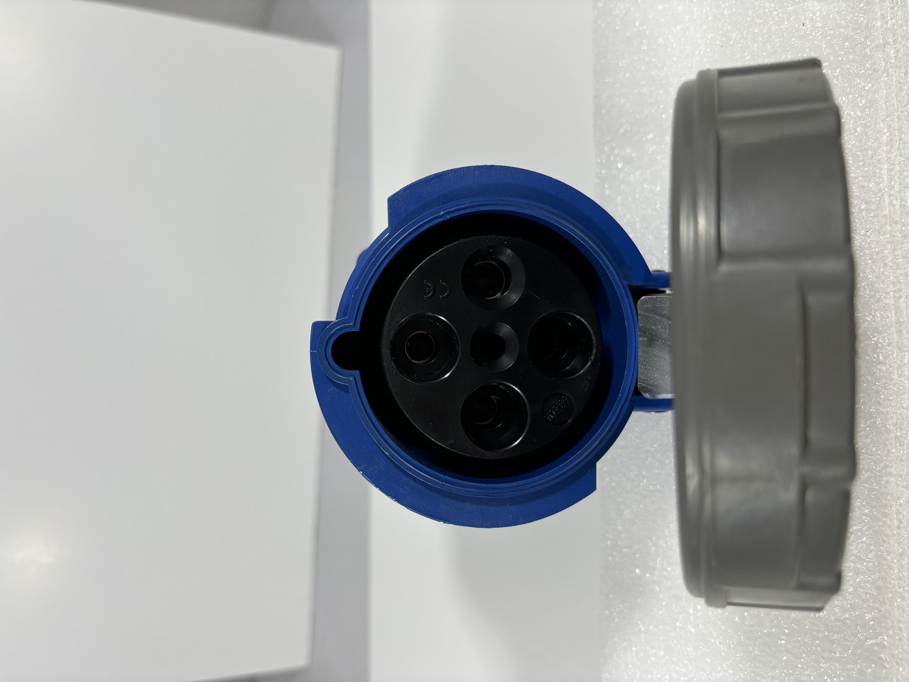 P&S PS460C9-W Pin And Sleeve Connector 4-Way 60A 250V 3P 3PH 4W  Watertight
