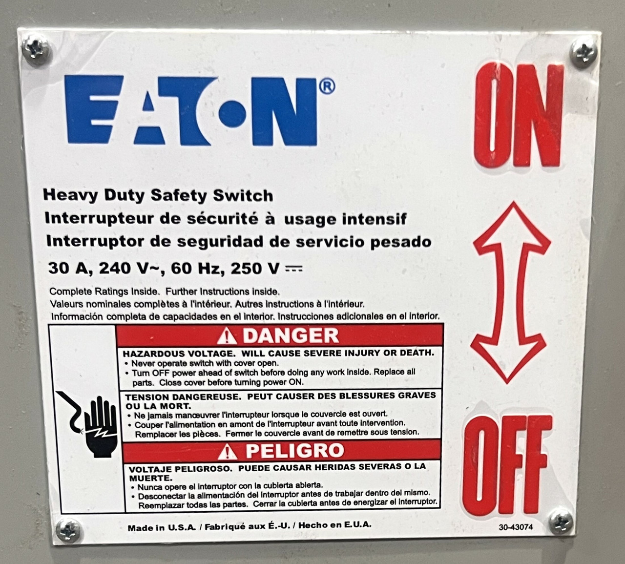 Eaton DH421FGK Fusible Disconnect 30A 240V 4P 4W NEMA 1 Class H Fuse Heavy Duty