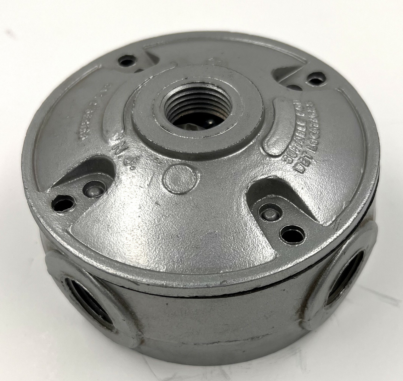 Stonco 74D Round Outlet Boxes 4 Plugs 1/2-Inch Pipe
