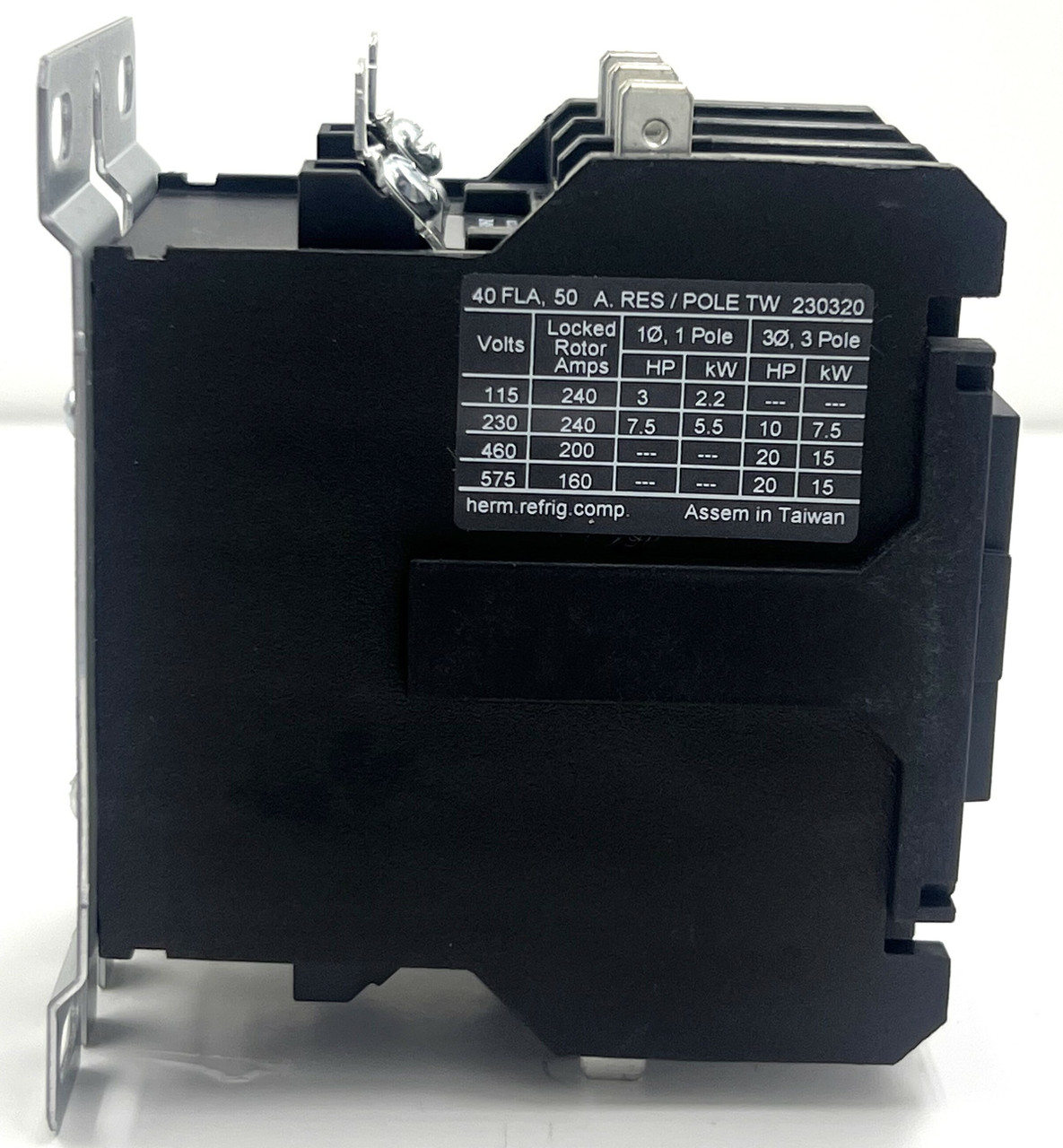 Eaton C25DND340C Definite Purpose Contactor  40A 600V 380-415VAC 3P 