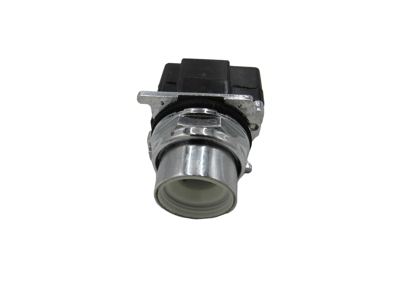 Eaton 10250T411L Illuminated Push Button 120V 50/60Hz NEMA 4, 4X, 13 Without Bulb