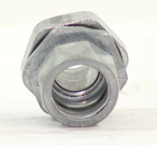 Bridgeport 4361-Dc Coupling Material: Zince Die Cast Size: 3/4 Inch Liquid Tight to EMT Transition Type B Raintight
