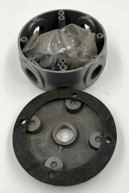 Stonco 74D Round Outlet Boxes 4 Plugs 1/2-Inch Pipe