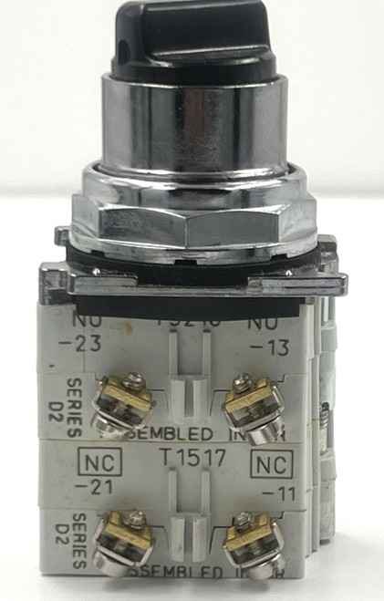 Pushbutton Selector Switch