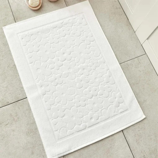 Karaca Karaca Home Daisy Foot Towels 50x70cm White | 200.19.01.0182 - Home & Kitchen - Lebanon
