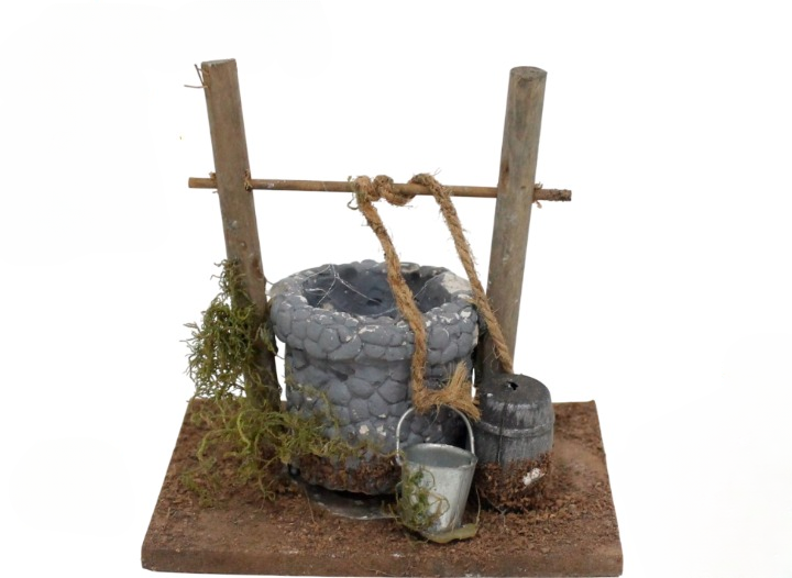 Christmas Decorative Water Well Figurine | AUS162236 - Home & Kitchen - Lebanon