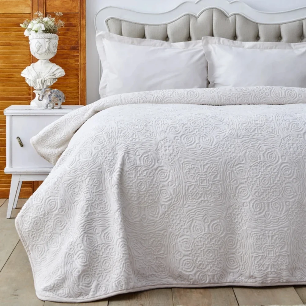 Karaca Karaca Home Scala Double Grey Embossed Blanket | 200.18.01.0576 - Home & Kitchen - Lebanon