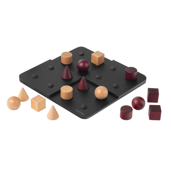 Quantik board game wooden pieces spheres cylinders cubes cones light dark Gigamic