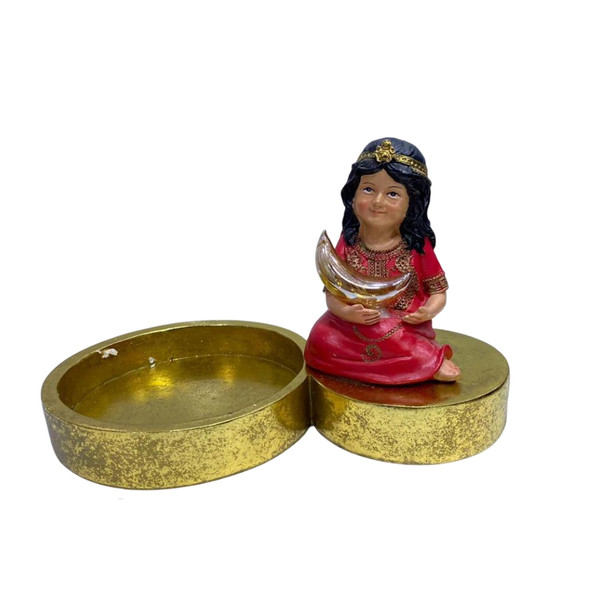 Ramadan Girl Figurine with Crescent Moon & Double Tray – Resin Decorative Piece | 2002-85