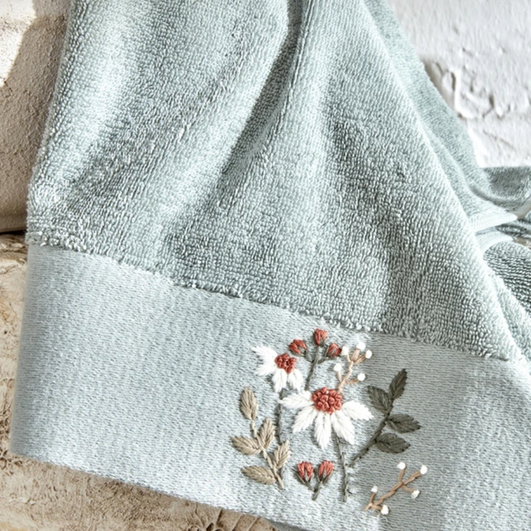 Karaca Home Comfort Touch Embroidered Mint 100% Cotton 30x50cm Towel | 200.22.11.0109