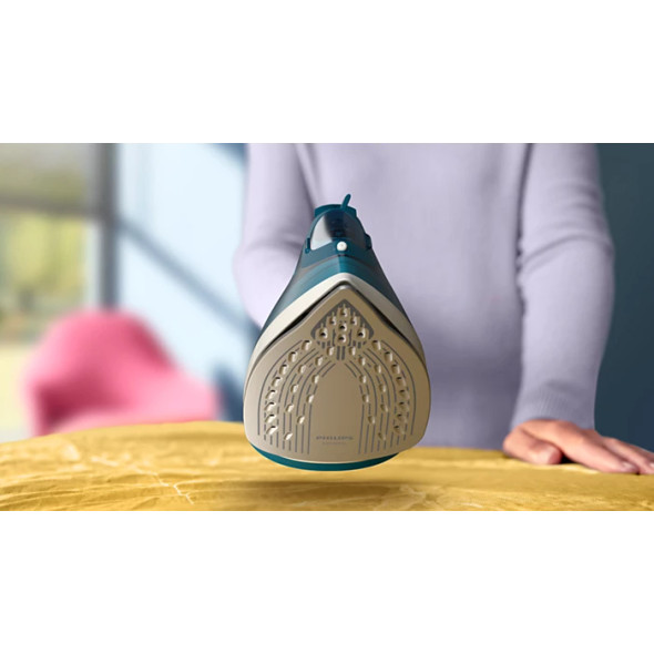 Philips 2000 Series Steam iron | DST2030