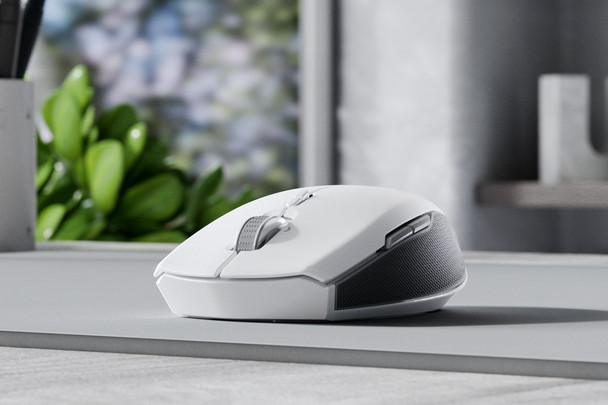 Razer Pro Click Mini Portable Wireless Mouse | RZ01-03990100-R3G1
