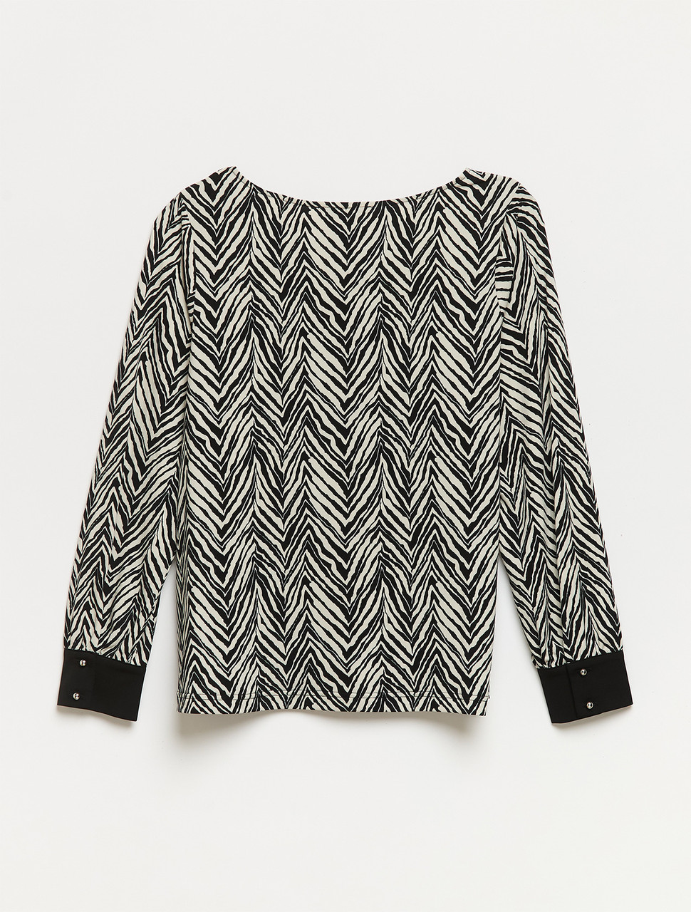 Petite Relaxed Fit Long Sleeved Top