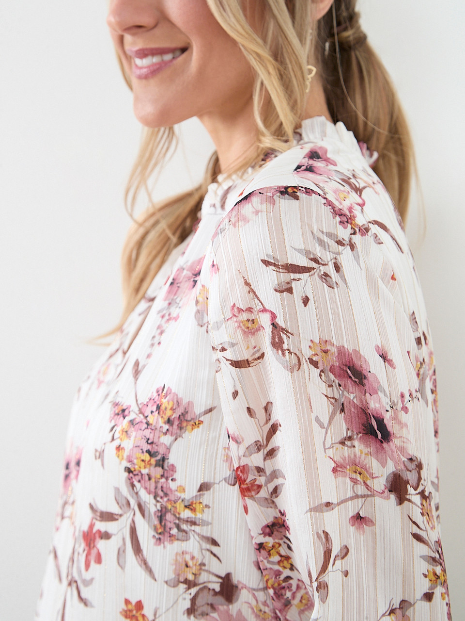 Relaxed Fit Ruffle-Detail Chiffon Blouse
