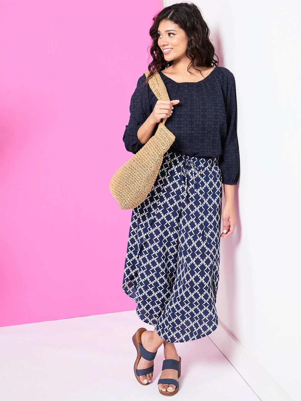 Crepe Tulip Leg Pant in Navy/White Geo