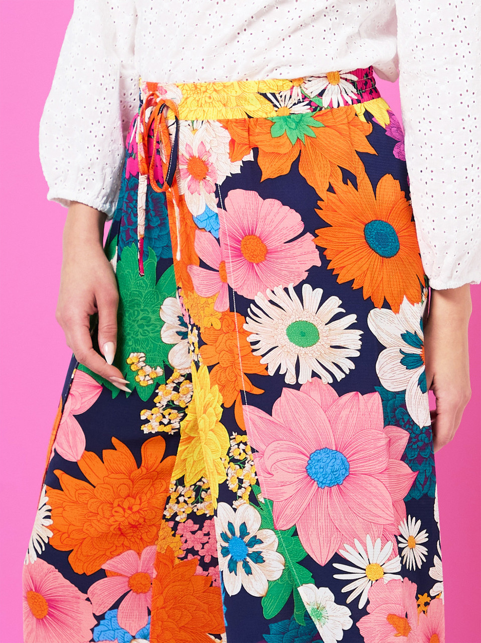 Crepe Tulip Leg Pant in Tropical Floral