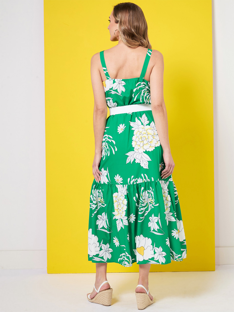 Woven Maxi Dress with Belt in Kelly Green
