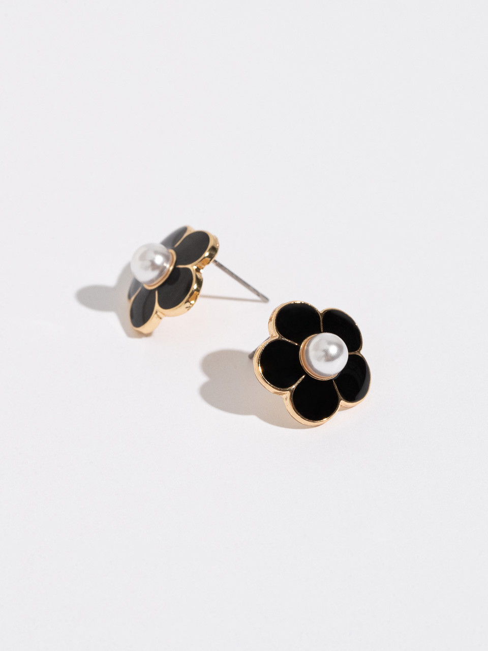 Black Flower Stud Earrings