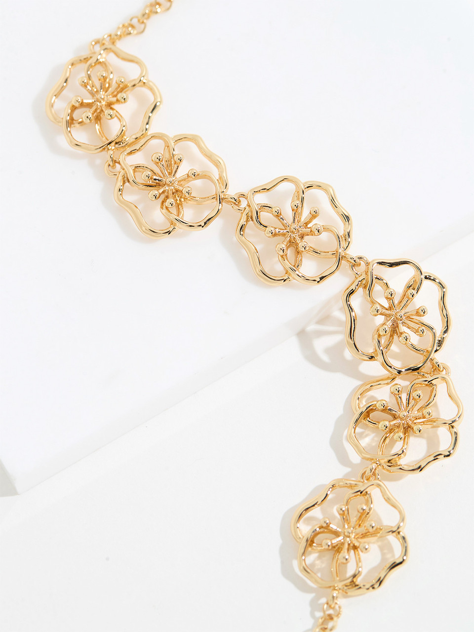 Gold 3D Wired Flower Necklace