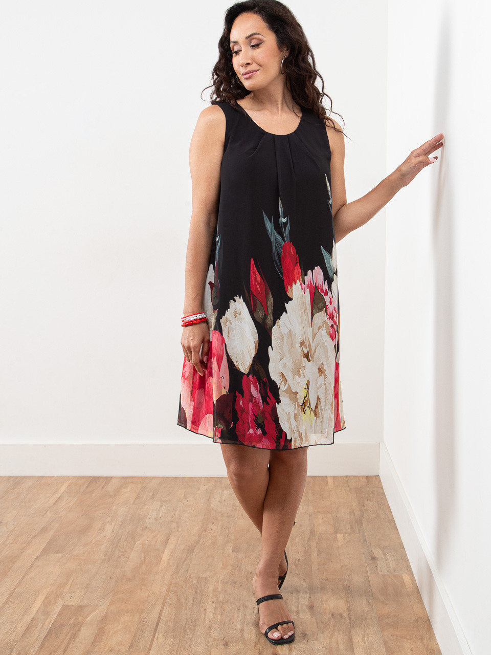 Petite Chiffon Black Floral Sleeveless Dress