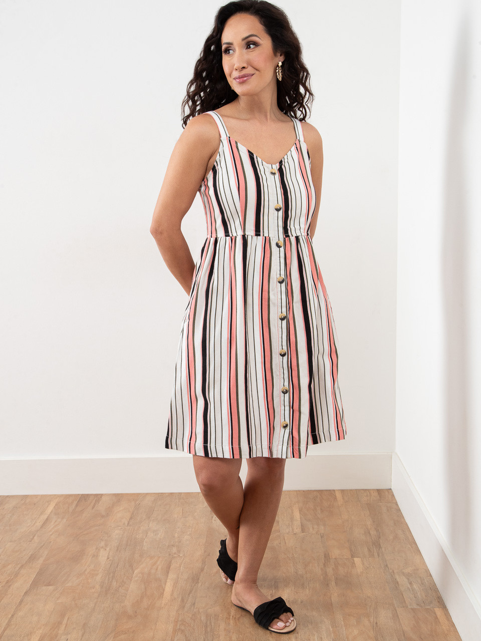 Petite Linen Stripe V-Neck Dress in Stripe