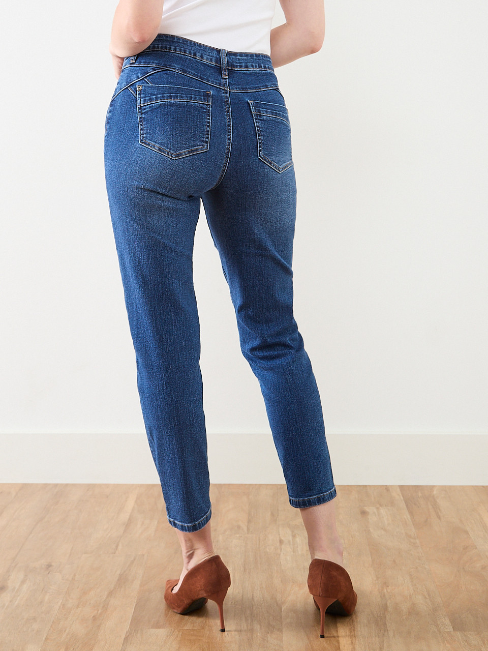 Lilly Mid Wash Slim Ankle Jean