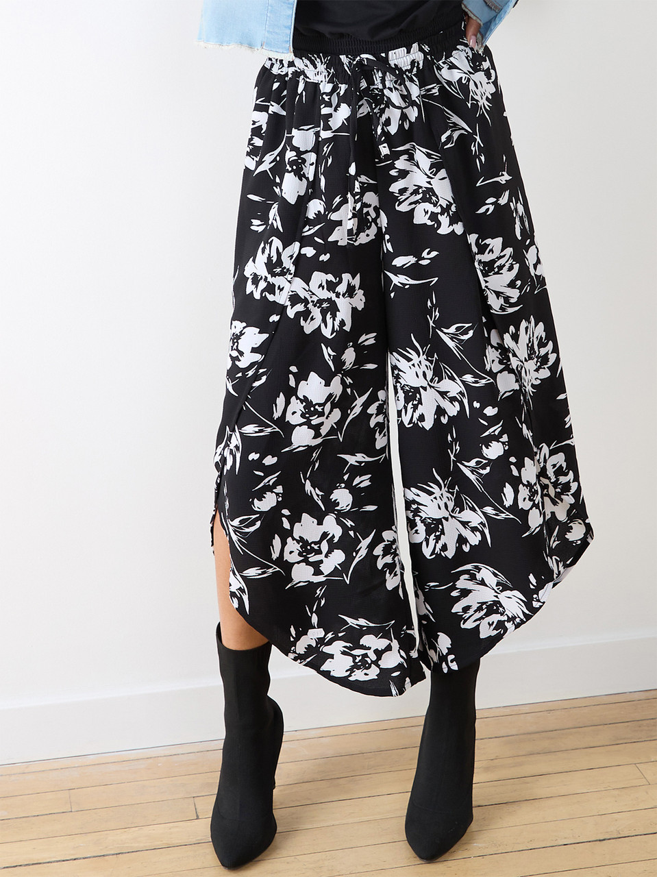 Petite Tulip Leg Pant in Crepe