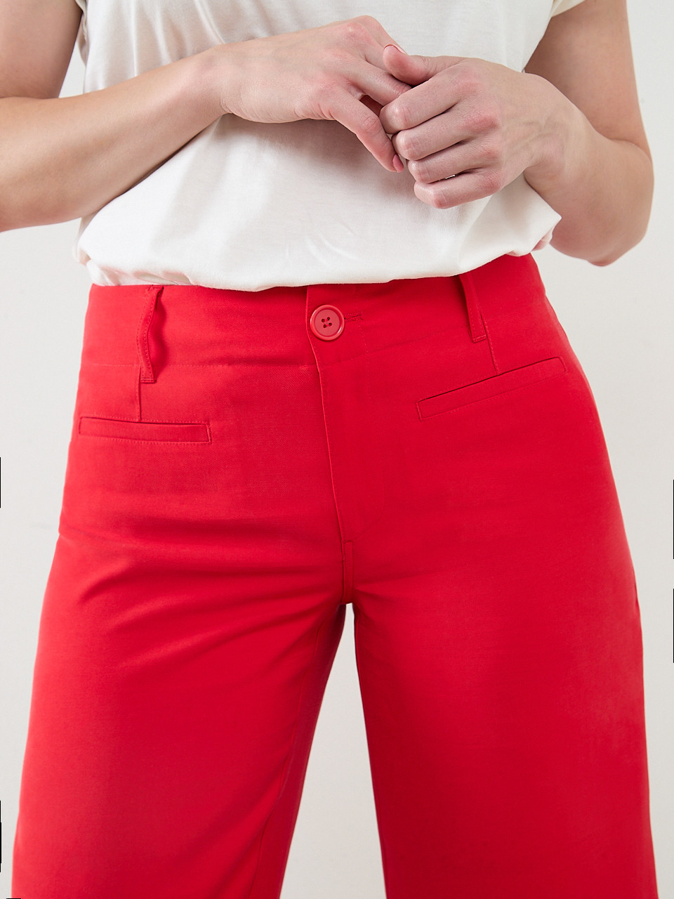 Haylie Wide Crop Pant in Crimson